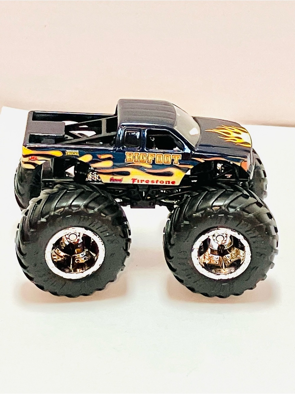 Hot Wheels Bigfoot Flames Dark Blue Die Cast Monster Truck 1:64